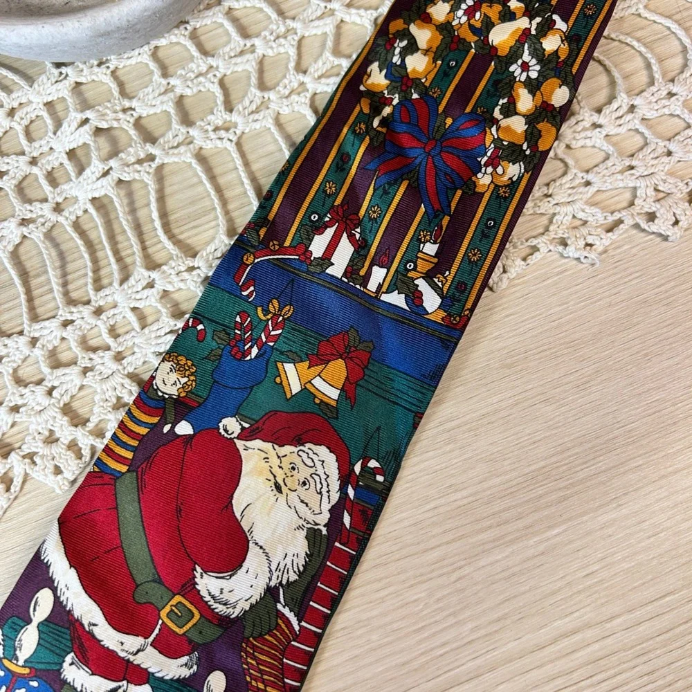 Christmas Santa Claus Wreath Gifts Pie Print Silk Necktie Made‎ in USA